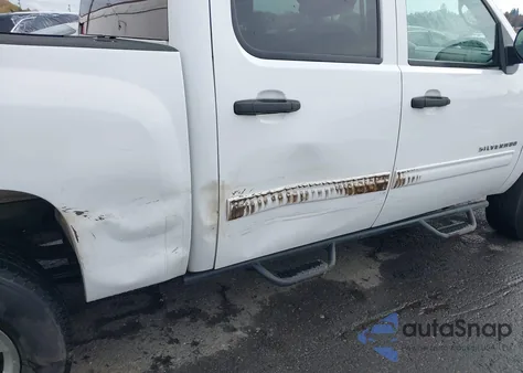 2011 Chevrolet Silverado 1500 Lt z USA, uszkodzony, nr VIN 3GCPKSEA1BG401836